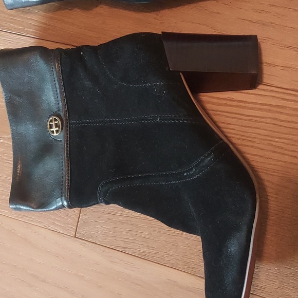 Tommy Hilfiger WOMEN'S BOOTS WITH 2 3/4 INCH HEELS - Picture 5 of 5